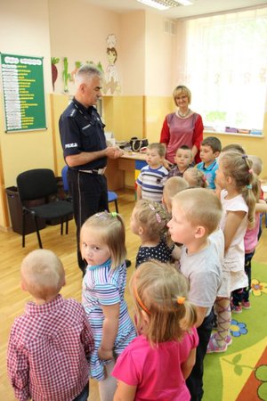 Spotkanie policjantów z przedszkolakami